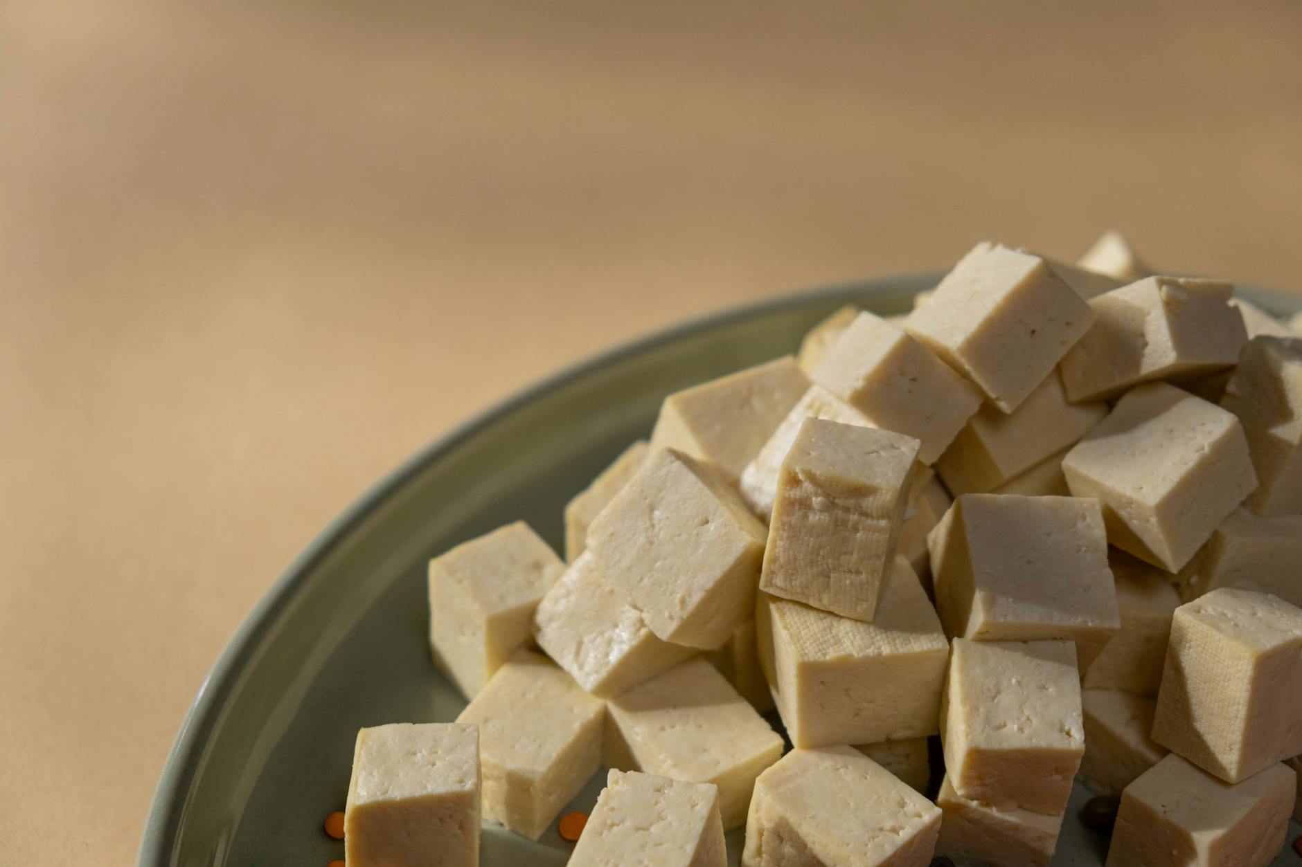 Come cucinare il tofu: tecniche e idee per renderlo gustoso